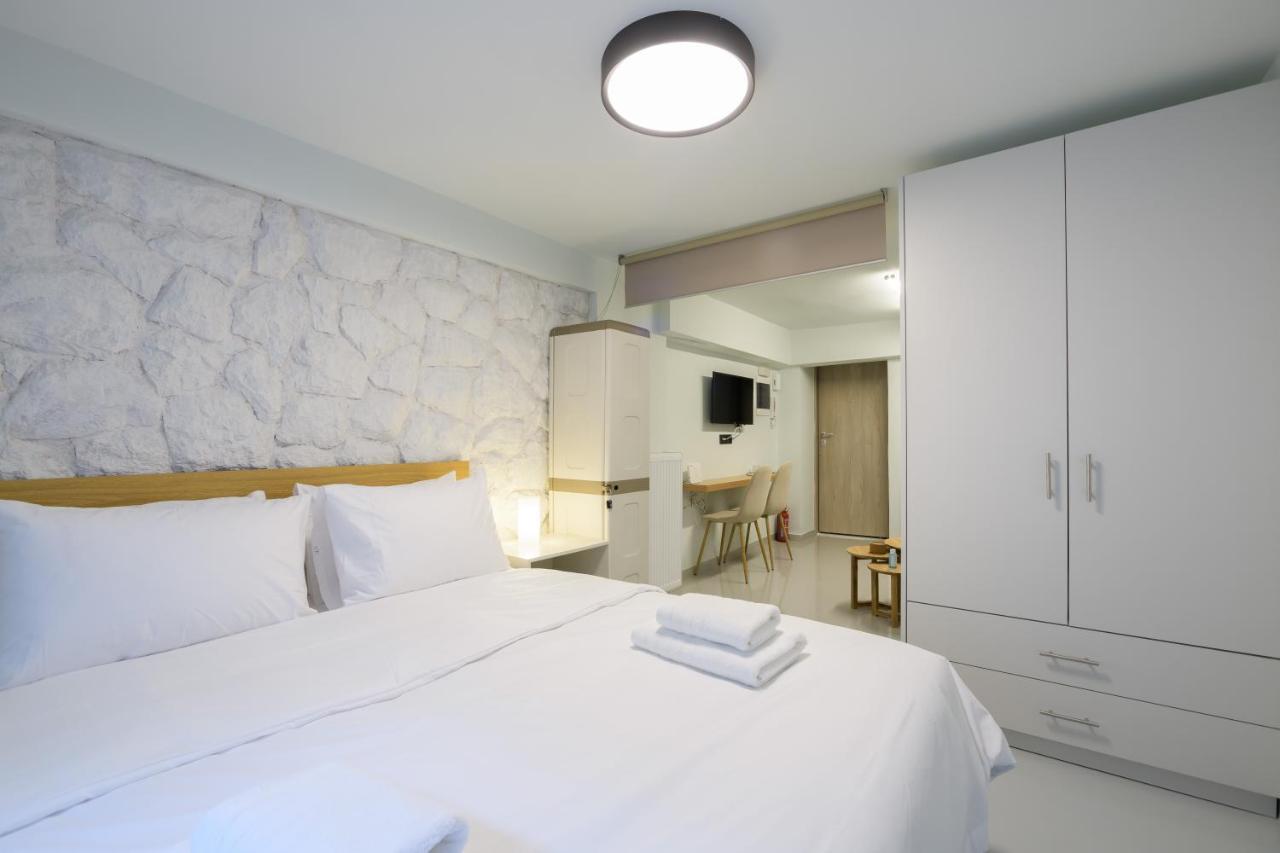 Apartamento Fully Renovated Underground Flat In Pagrati Atenas Exterior foto